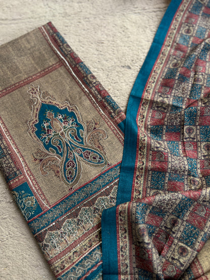 Elegant Karachi Print Pashmina Suit With Fine Embroidery