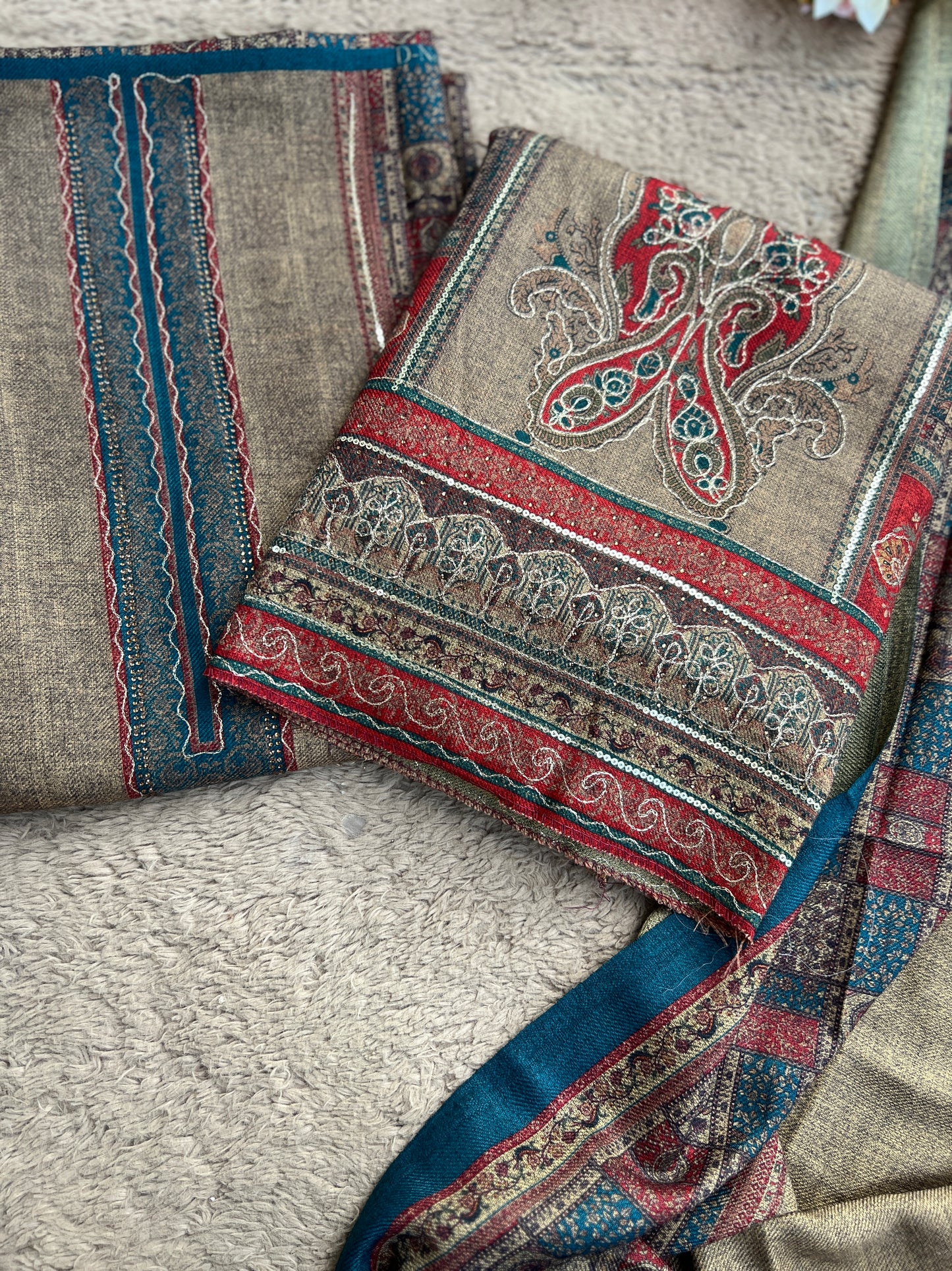 Elegant Karachi Print Pashmina Suit With Fine Embroidery