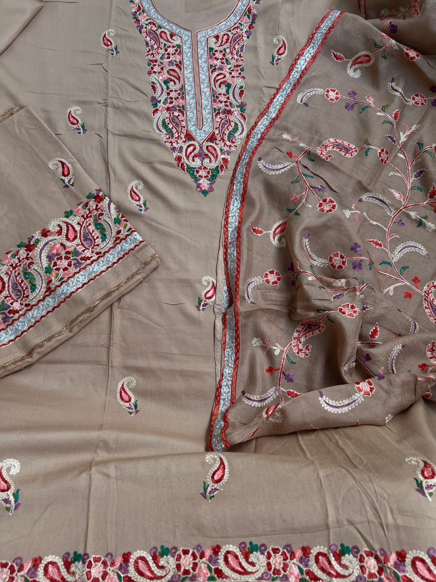 Soft Beige Grace with Full Kashmiri Jaal Dupatta