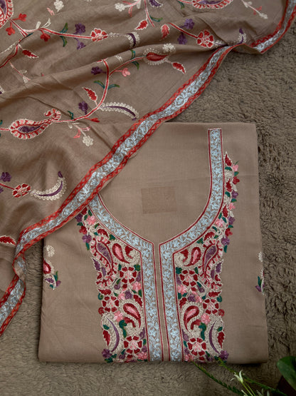 Soft Beige Grace with Full Kashmiri Jaal Dupatta
