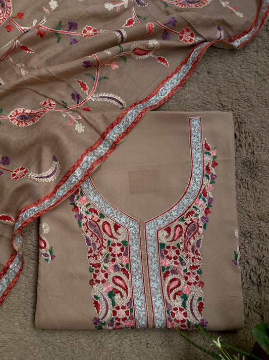Soft Beige Grace with Full Kashmiri Jaal Dupatta