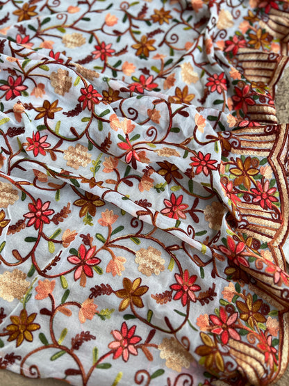 Classic Off-White Suit Featuring Intricate Kashmiri Needlework