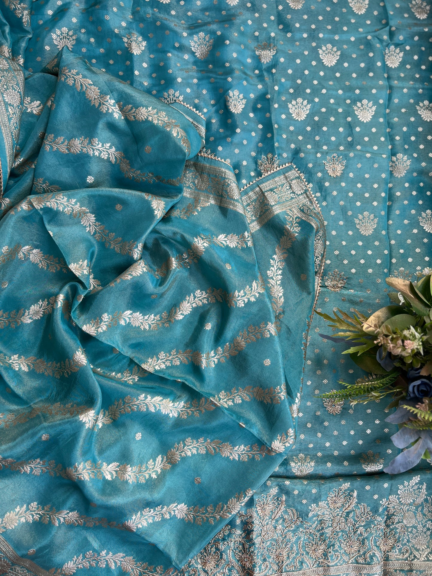 Ocean Shimmer Jaquard Banarasi