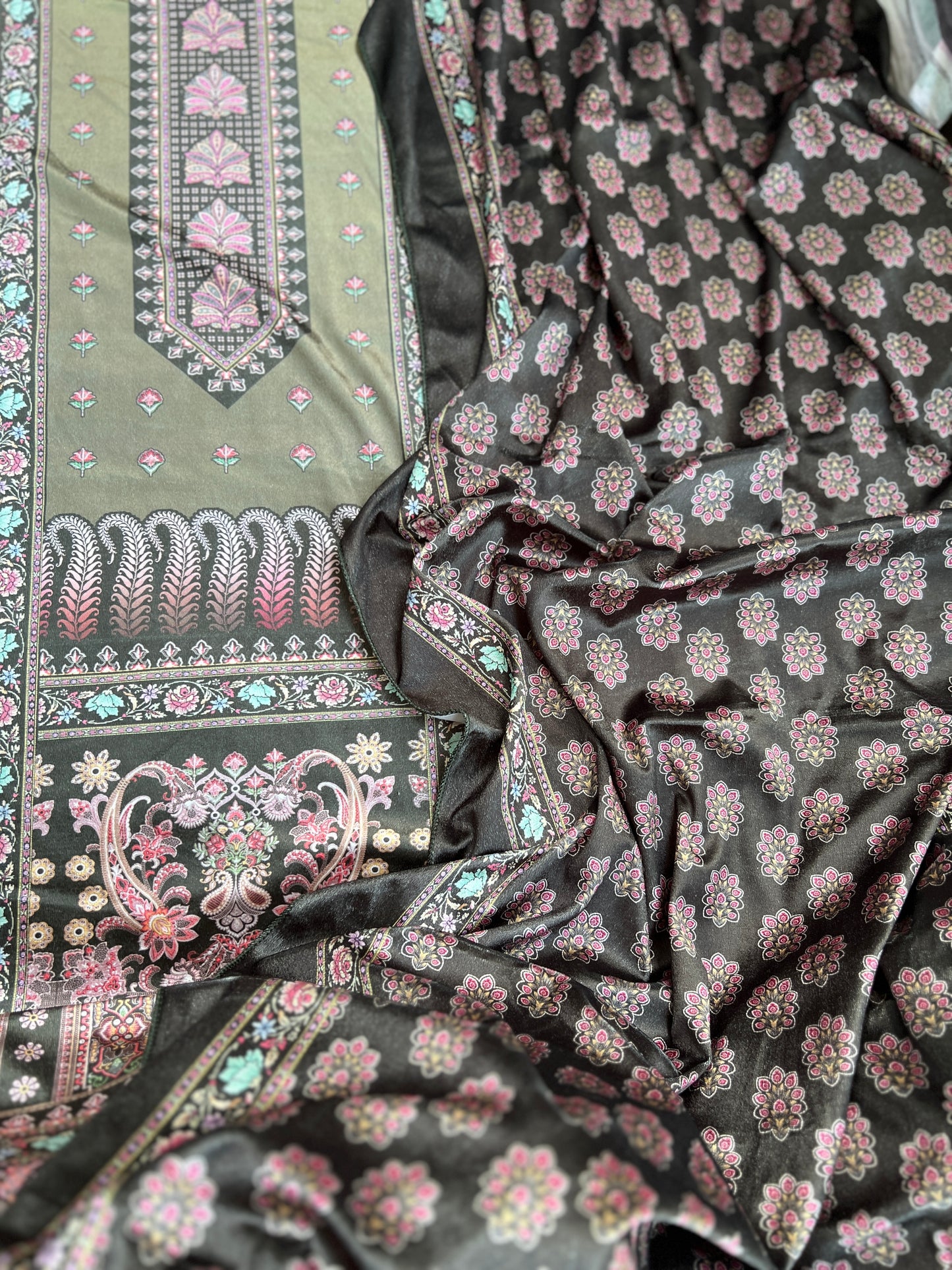 Royal Velvet Karachi Print Suit – Sabyasachi Style Elegance