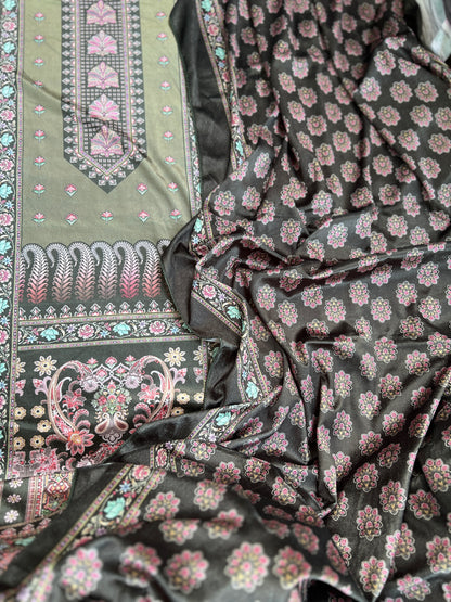 Royal Velvet Karachi Print Suit – Sabyasachi Style Elegance