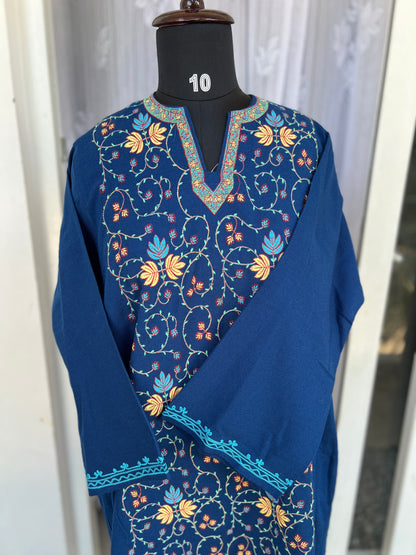 Kashmiri Free-Size Woolen Pheran – Winter Sale Exclusive!