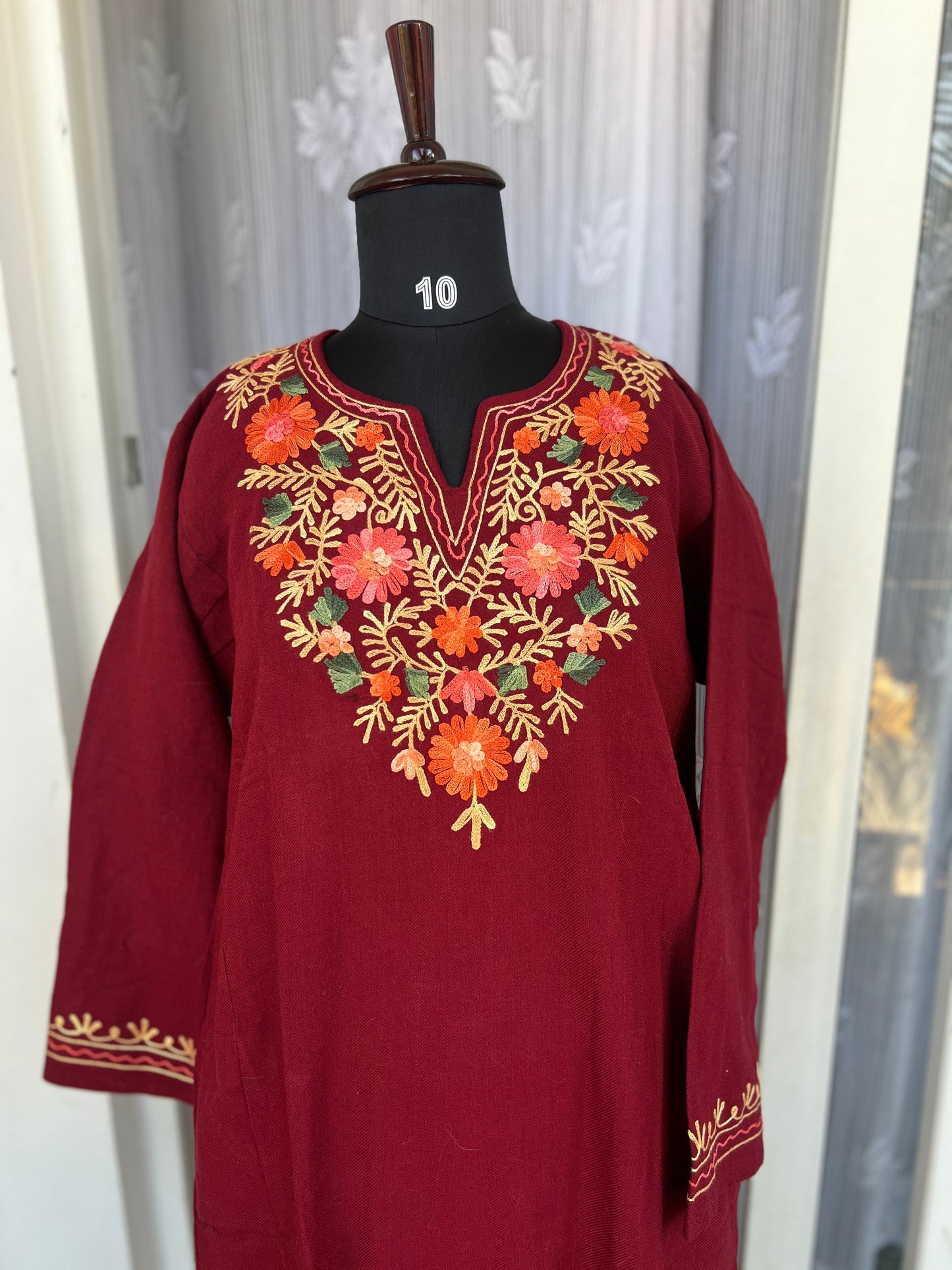 Kashmiri Free-Size Woolen Pheran – Winter Sale Exclusive!