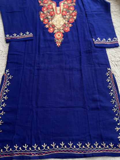 Kashmiri Free-Size Woolen Pheran – Winter Sale Exclusive!