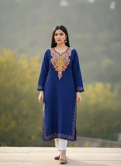 Kashmiri Free-Size Woolen Pheran – Winter Sale Exclusive!