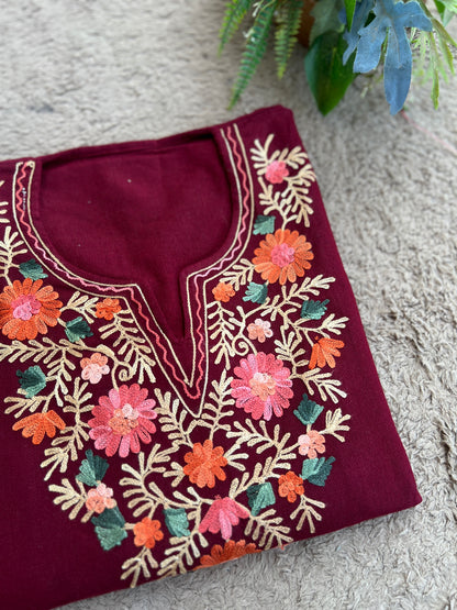 Kashmiri Free-Size Woolen Pheran – Winter Sale Exclusive!