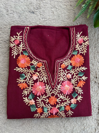 Kashmiri Free-Size Woolen Pheran – Winter Sale Exclusive!