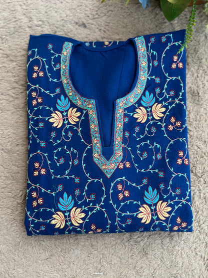 Kashmiri Free-Size Woolen Pheran – Winter Sale Exclusive!