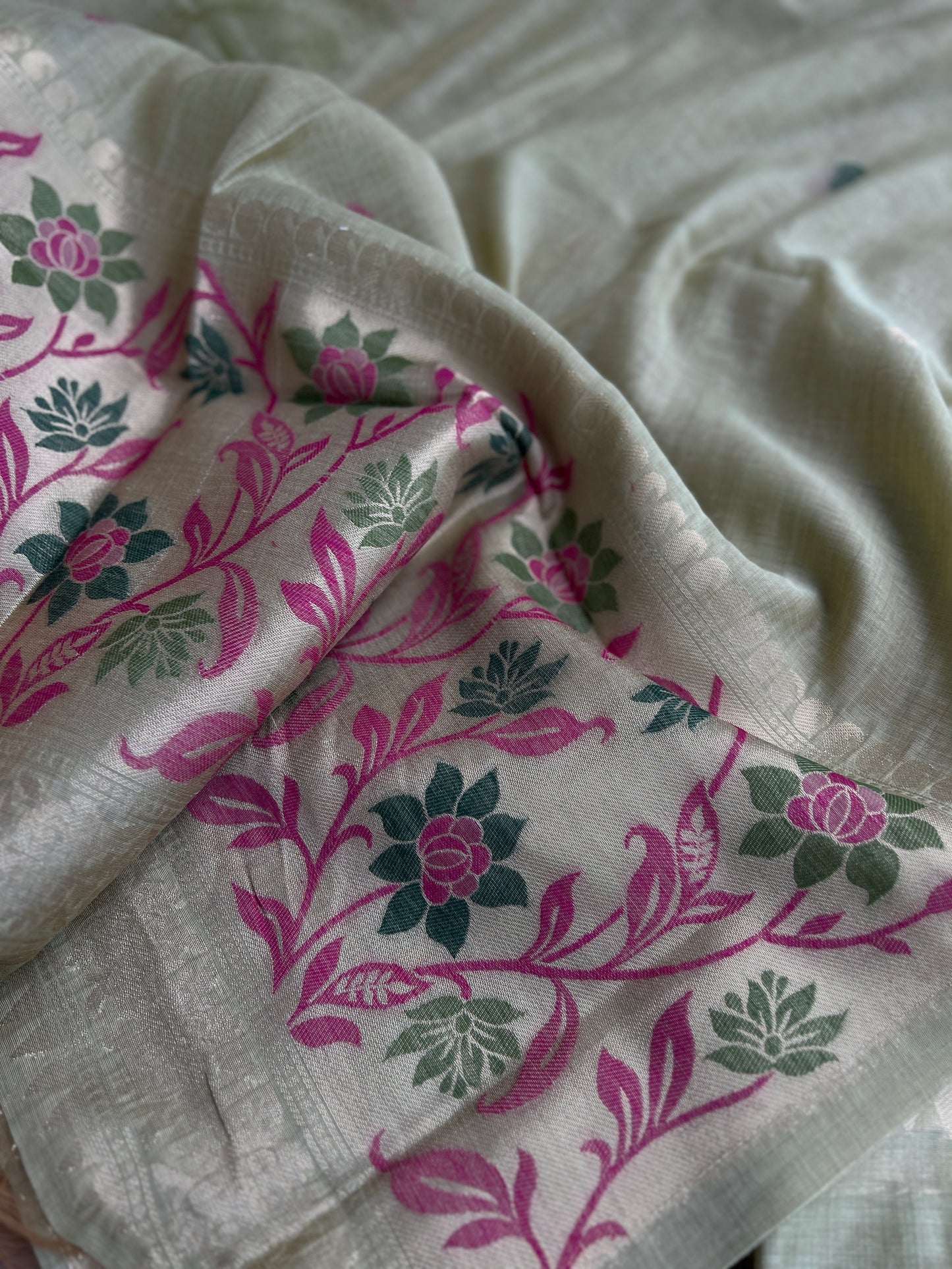 Heritage Jamdaani Weave Suit Set with Elegant Border Detailing