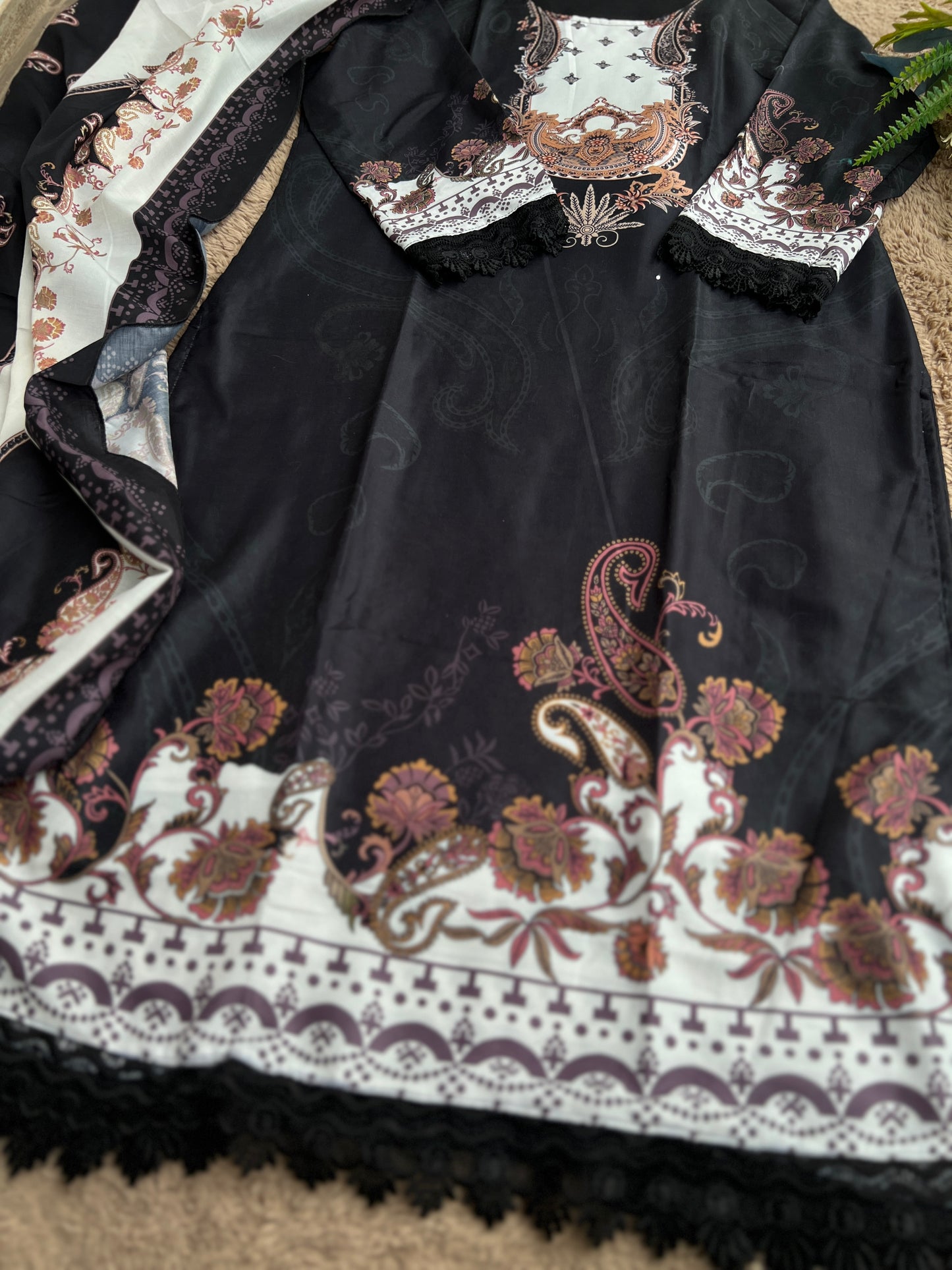 Black Karachi Print Maslin Suit with Dupatta – Timeless Ethnic Charm