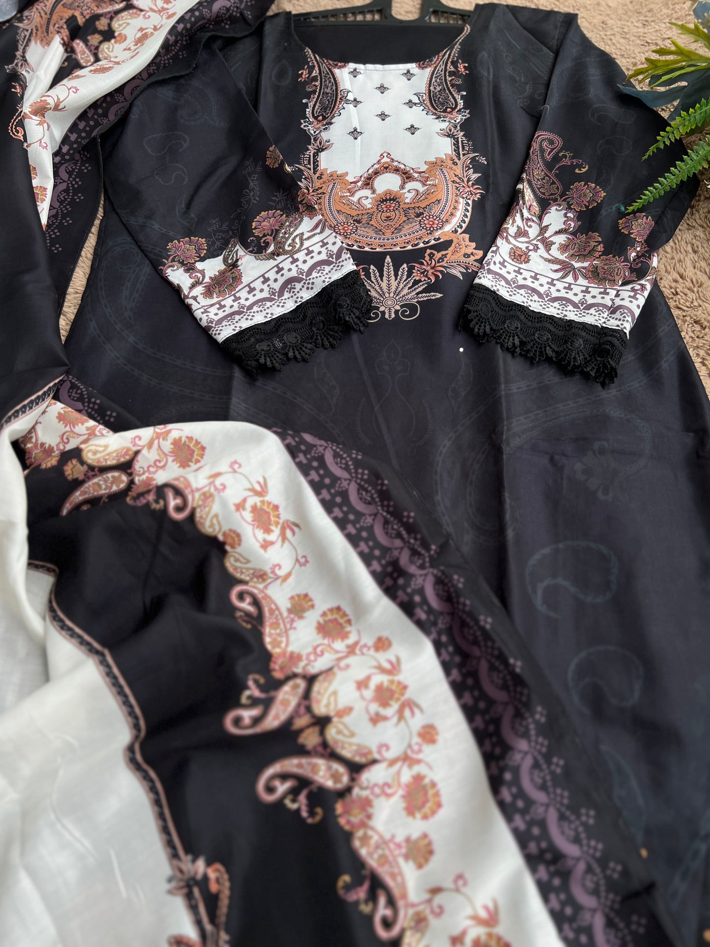 Black Karachi Print Maslin Suit with Dupatta – Timeless Ethnic Charm