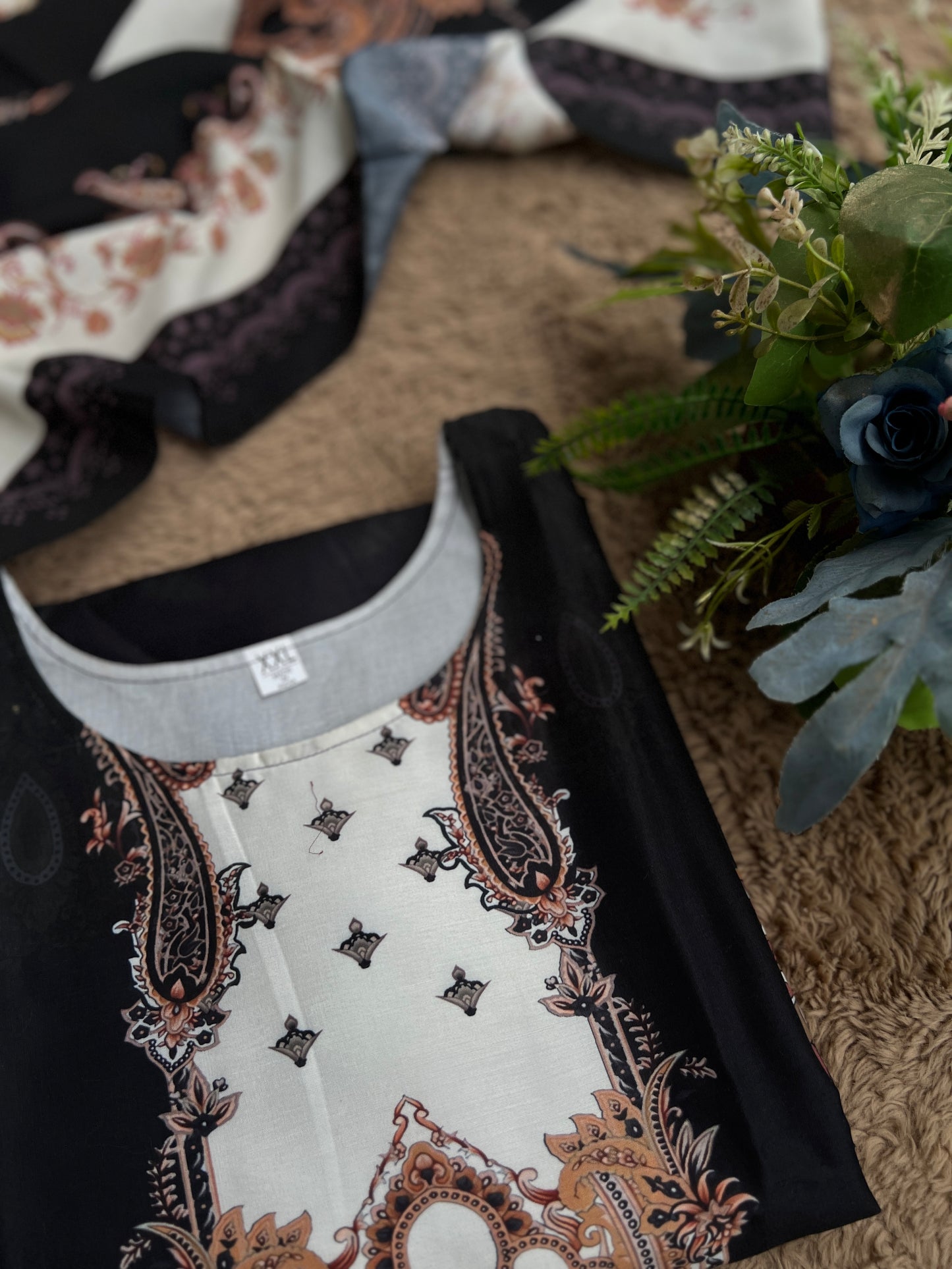Black Karachi Print Maslin Suit with Dupatta – Timeless Ethnic Charm