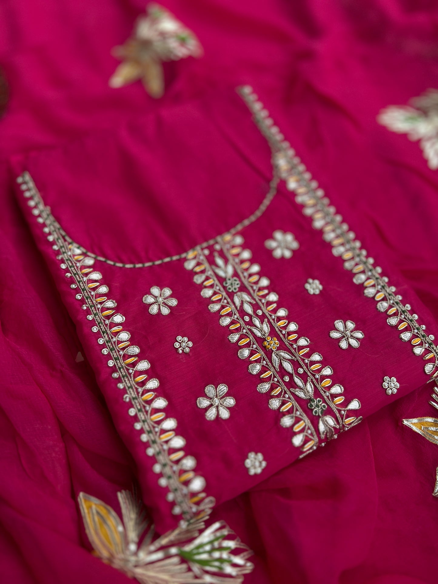 Rani Radiance Handwork Potali