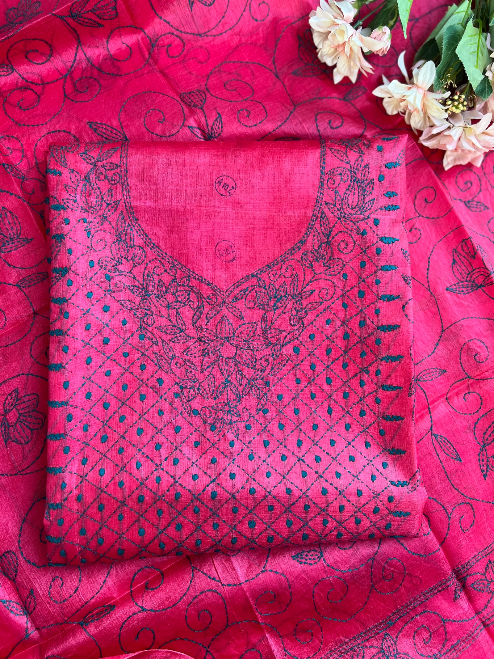 Fuchsia Bloom Kathiyawadi Hand-Embroidered Suit Set